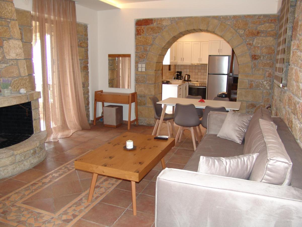 Kolokotronis Hotel & Spa Stoúpa Dış mekan fotoğraf
