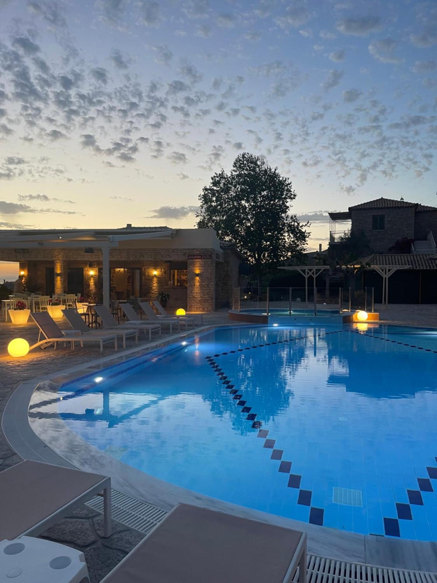 Kolokotronis Hotel & Spa Stoúpa Dış mekan fotoğraf