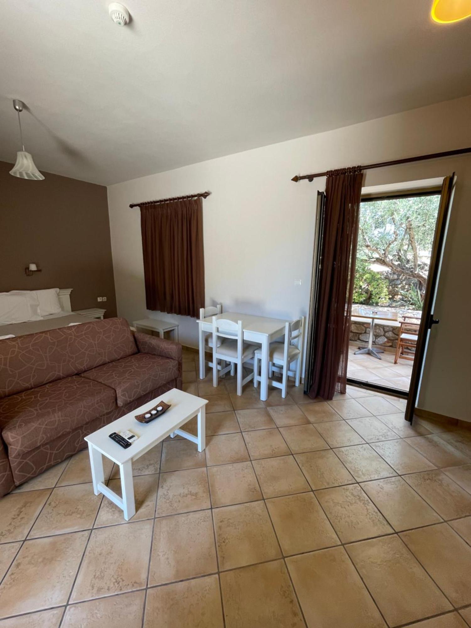 Kolokotronis Hotel & Spa Stoúpa Dış mekan fotoğraf